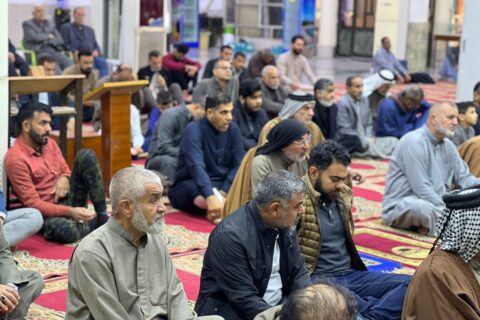بالصور: صلاة الجمعة في مسجد الشيخ عباس الكبير وسط مدينة الناصرية
