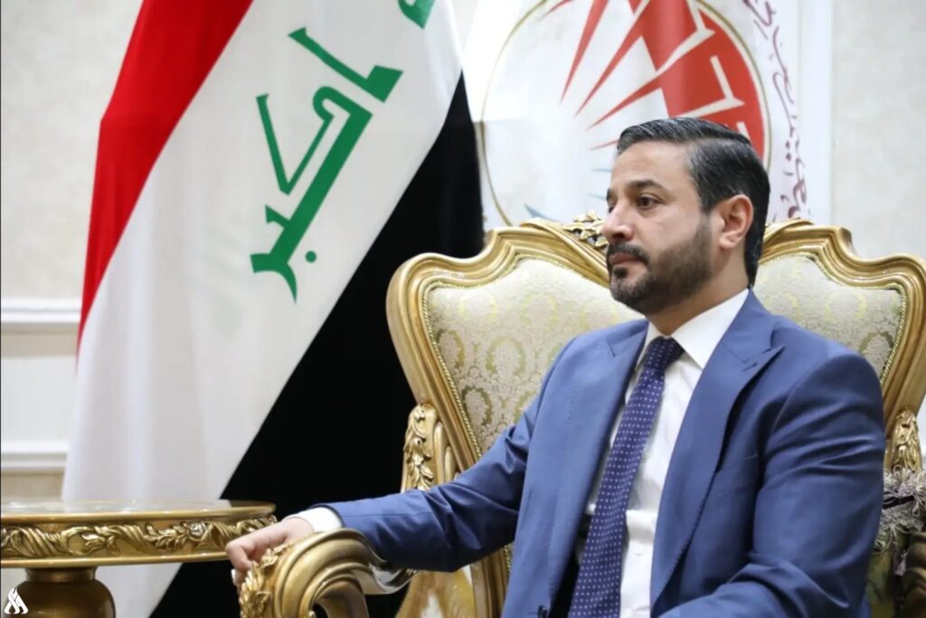 وزير التعليم يعلن توقيع ملحق العقد الخاص بمجمع الأخوة السكني