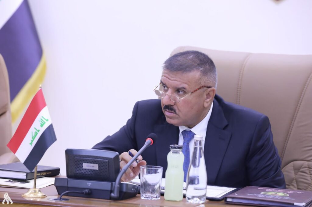 العراق وإيران يبحثان تعزيز ضبط الحدود ومنع عمليات التهريب