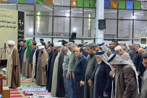 بالصور: صلاة الجمعة في مسجد الشيخ عباس الكبير وسط مدينة الناصرية