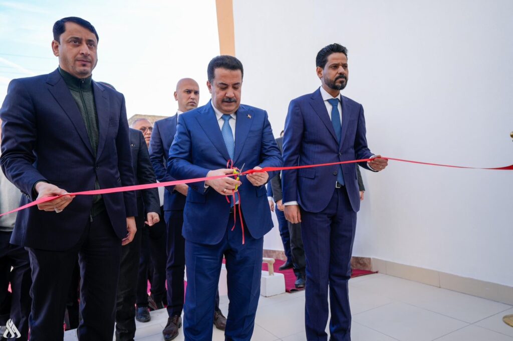 رئيس الوزراء يفتتح أولى الأبنية المدرسية ضمن مشروع الاتفاق العراقي الصيني