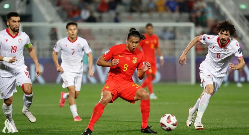 الصين تتعادل مع طاجكستان وأستراليا تتغلب على الهند في كأس آسيا