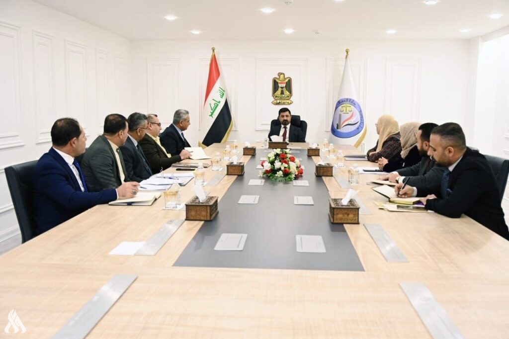 وزير العدل يوجه برفع مستوى قسم الدعاوى الخارجية هيكلياً إلى دائرة