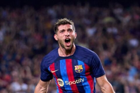 قائد برشلونة يرفض اللعب في السعودية بسبب زوجته