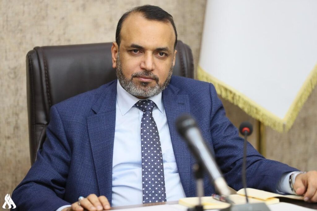 وزير العمل يعلن إطلاق راتب الإعانة الاجتماعية لأكثر من مليونين و150 ألف أسرة