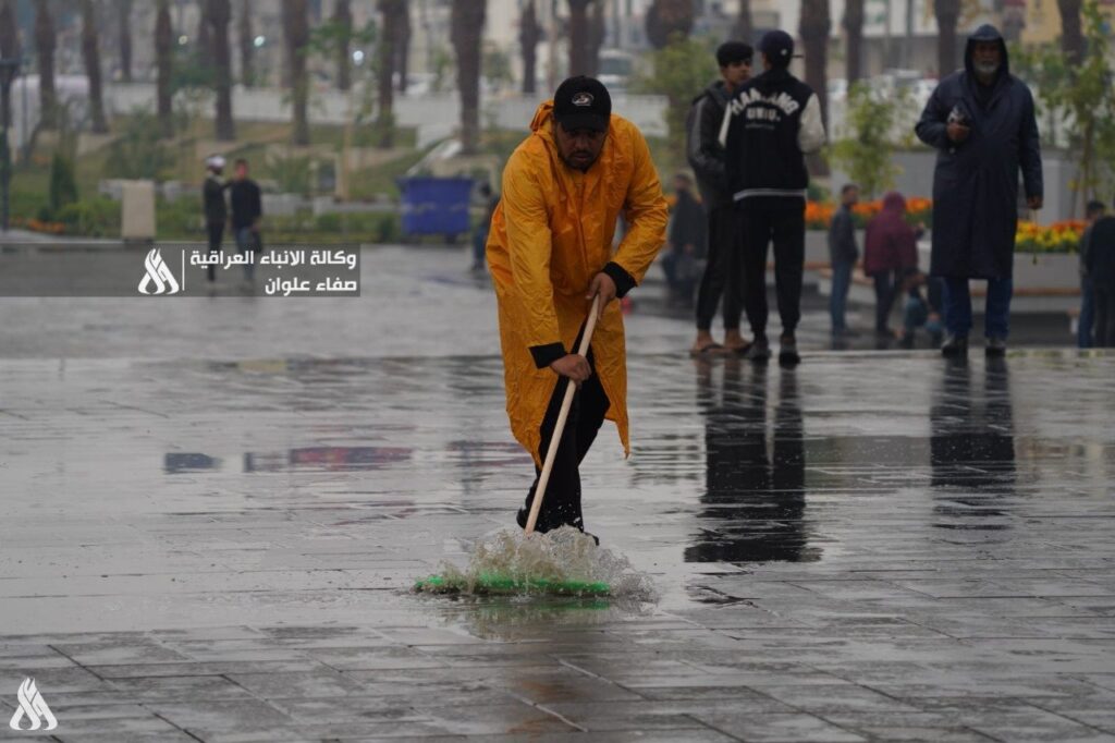 طقس العراق.. أمطار وسيول وانخفاض في درجات الحرارة خلال اليومين المقبلين