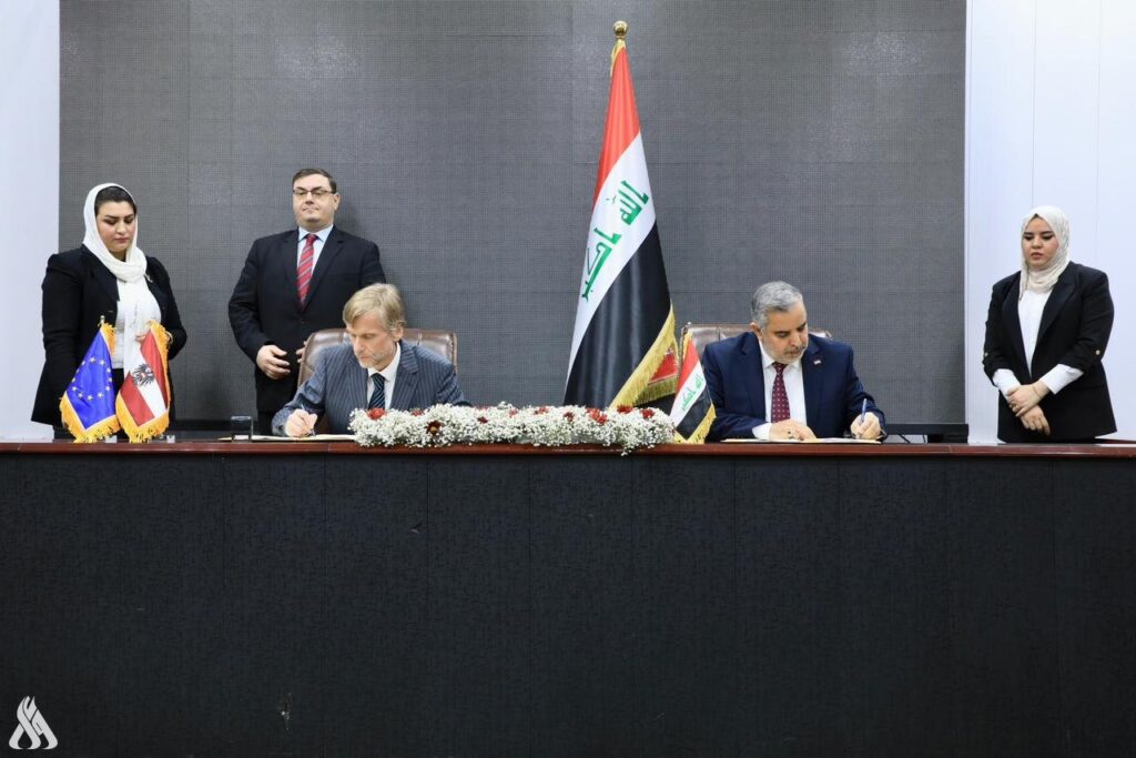 الزراعة توقع عقدا مع شركة باور النمساوية لتجهيز تقنيات الري الحديثة