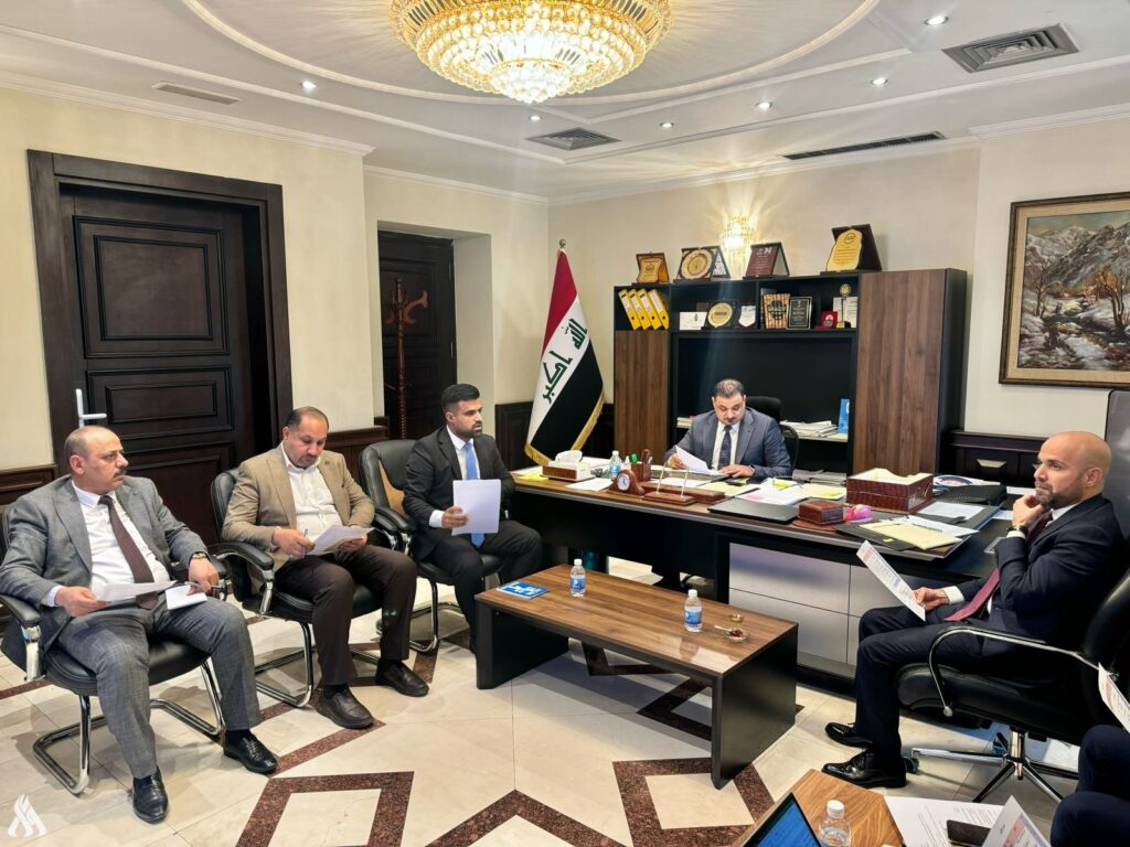 المجلس الأعلى للشباب يبحث البرامج المعدة للمسابقة الوطنية الشبابية