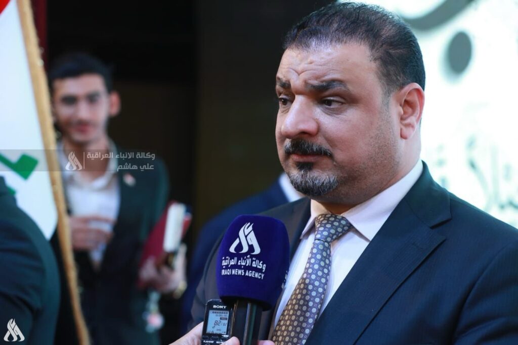 مستشار رئيس الوزراء لشؤون الشباب يؤكد على أهمية دور المفكرين الشباب في صنع القرار